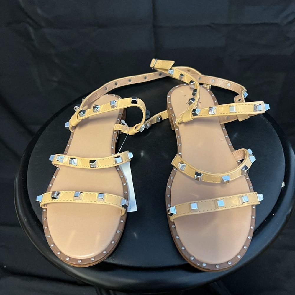 Studded sandals - Picture 2 of 2